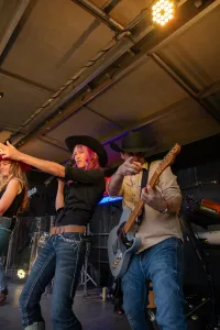 Boots On! Live-Foto 1 von einem Country-Rock-Konzert