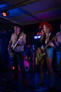 Boots On! Live-Foto 15 von einem Country-Rock-Konzert